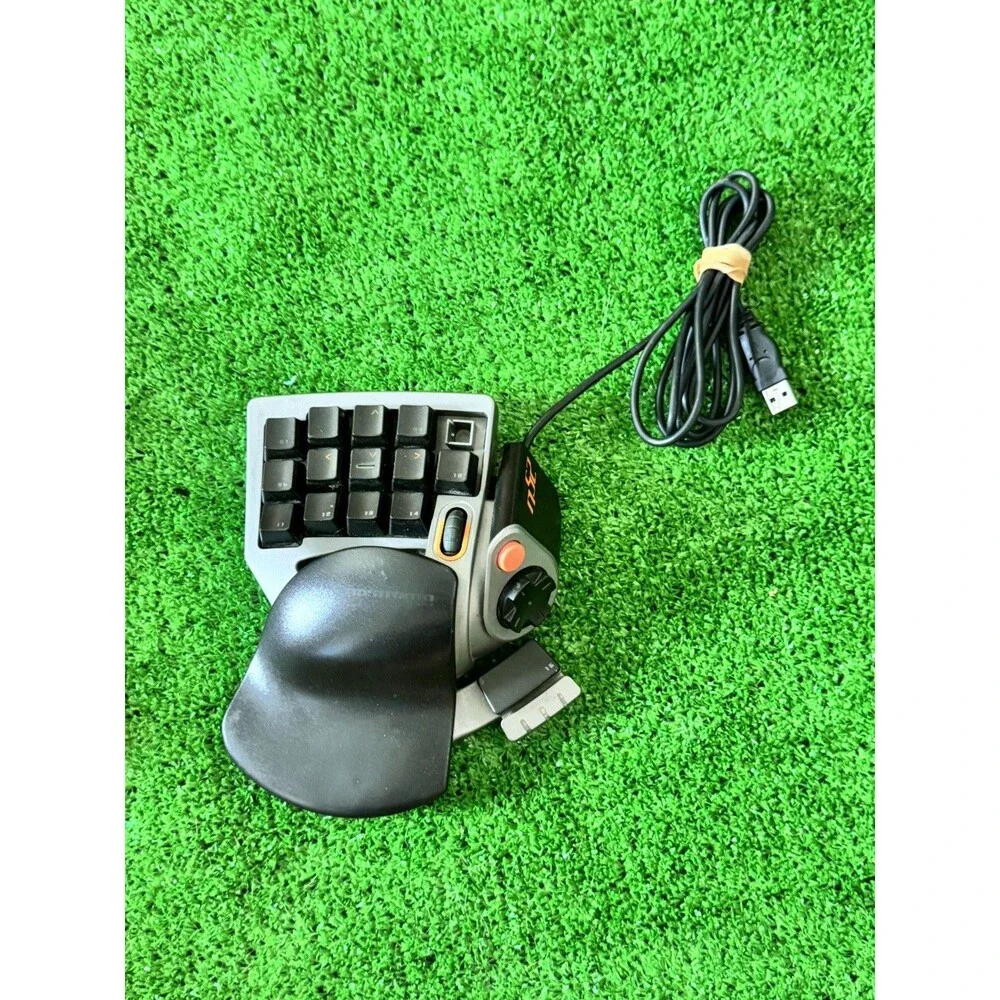 Belkin Nostromo SpeedPad N52 F8GFPC100 USB Gaming Keypad MISSING KEY